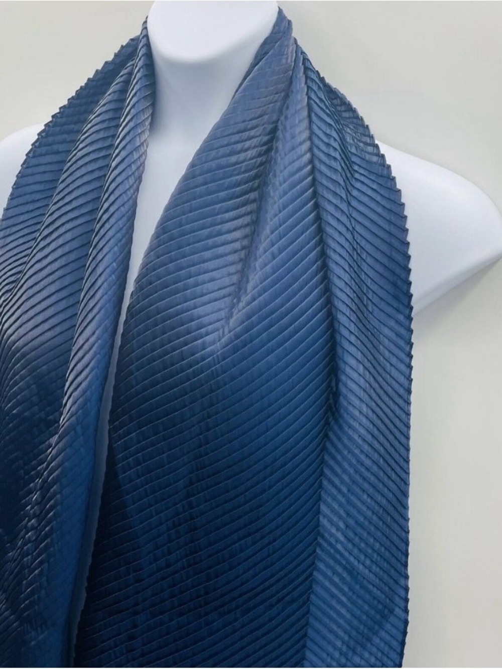 Calvin Klein Pleated Accordion Navy Evening Wrap - Women’s - Picture 3 of 4